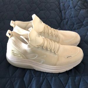 Men’s Shoes - Size 12 Name Brand is: gdefy MATeeM